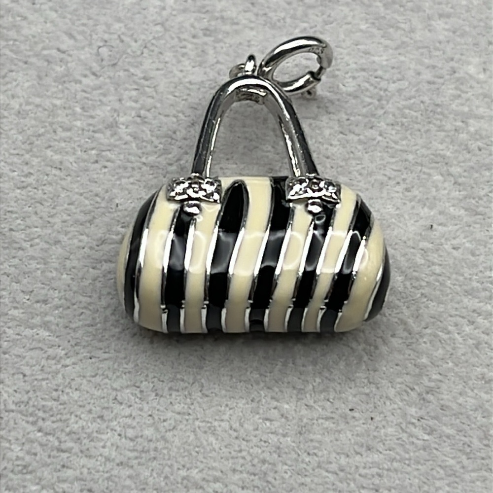 Lot of tested sterling silver charms ready to add to your charm bracelet resale - Picture 3 of 13